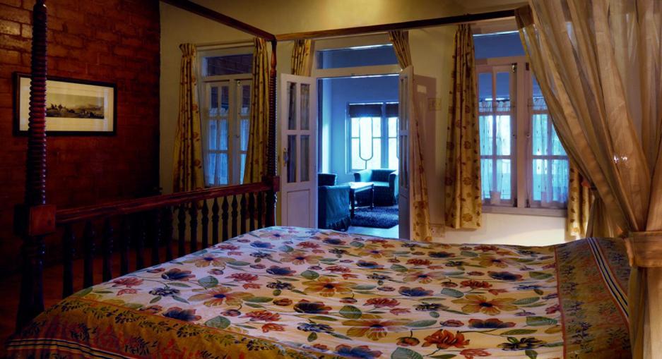 Hotel Lymond House à Ooty Extérieur photo